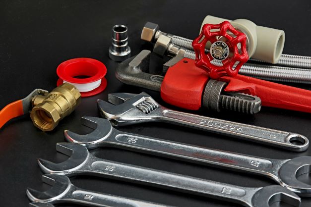 Essential Plumbing Tools: The Ultimate Checklist for DIY Enthusiasts